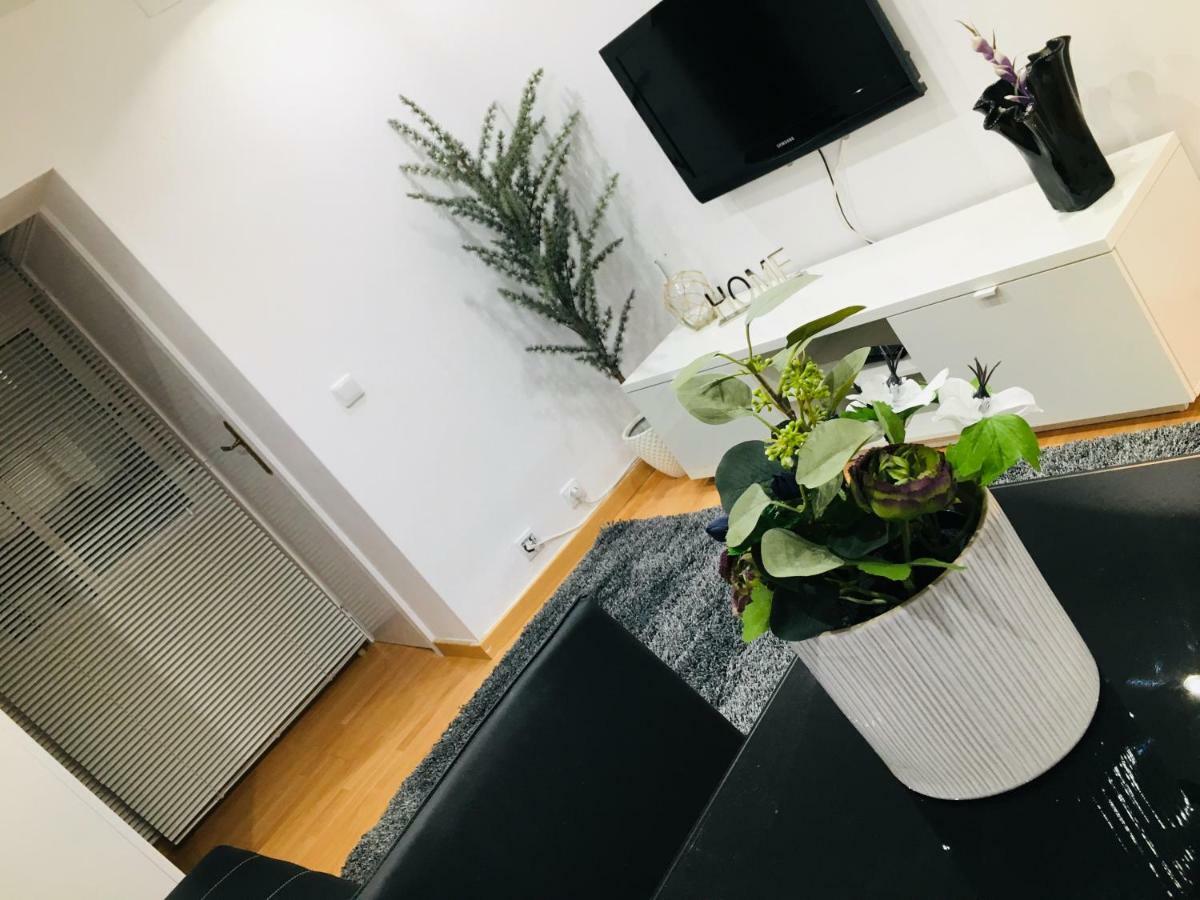 Апартаменти Apartamento Good Vibes Сарагоса Екстер'єр фото